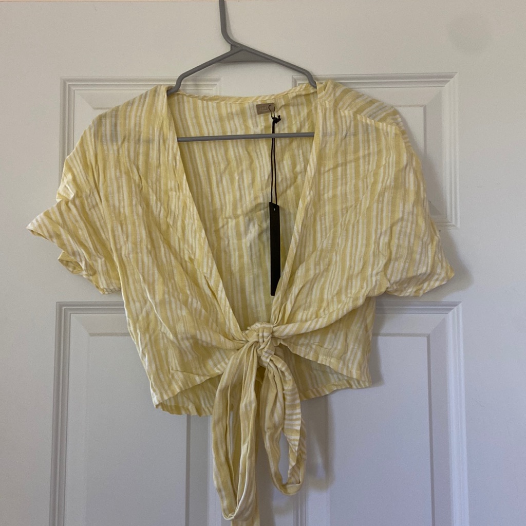 Nwt Imsy Wrap Top